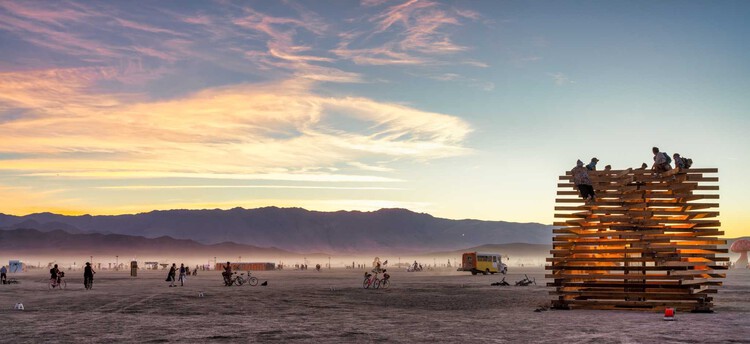 Interconnected mushroom plantation and shelter from the desert sun: 8 installations at Burning Man 2024 - Image 26 of 30